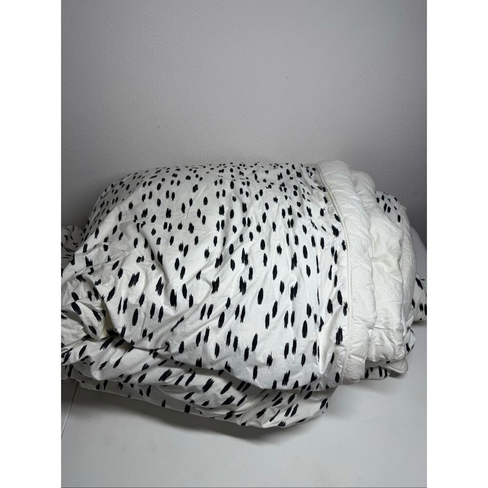 WAMSUTTA 7-Piece King Comforter Set White Black Spots Cheetah Print